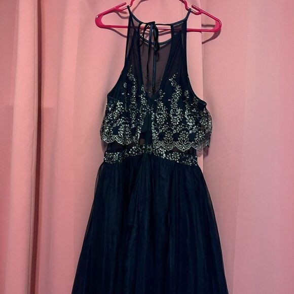 Teeze Me Nights Formal Blue Dress Maxi Prom Like New Size 15 - Picture 10 of 16